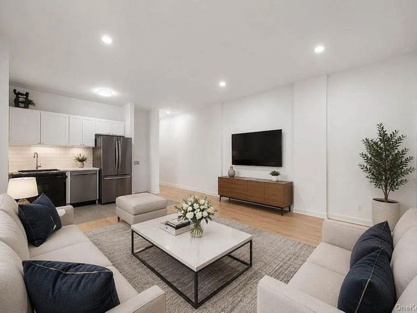 160 Wadsworth Avenue , Unit 302, New York (Manhattan), NY 10033