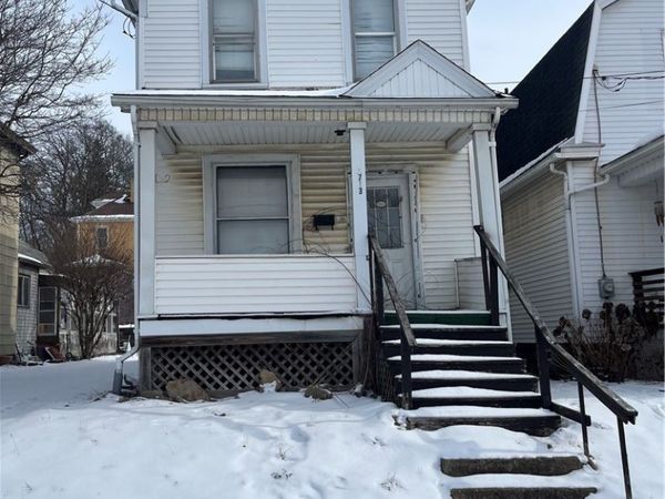713 Monroe Street, New Castle, PA 16101