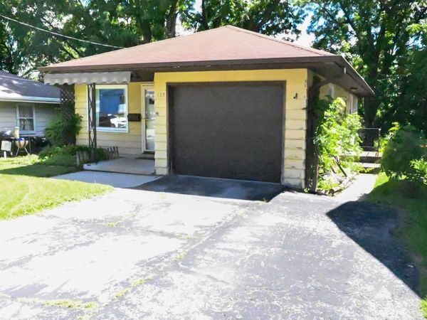 125 Spring St, Waukesha, WI 53188
