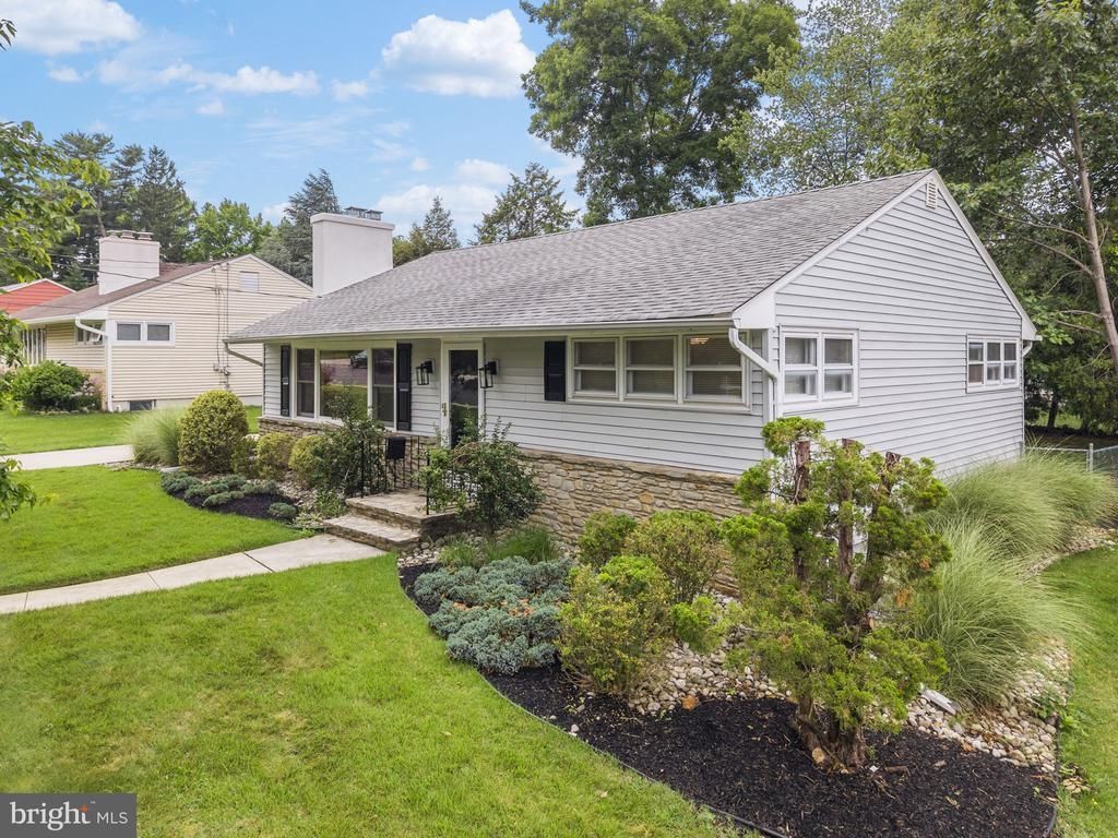 133 Villanova Drive, Lawrenceville, NJ 08648 Main Photo