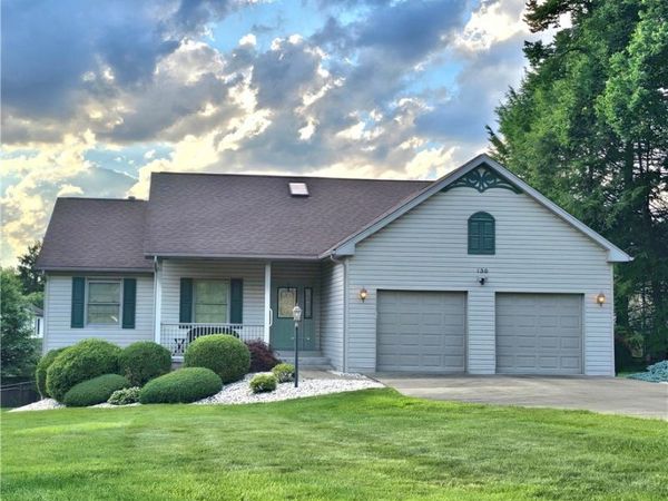 130 Mcdermott Rd, Trafford, PA 15085