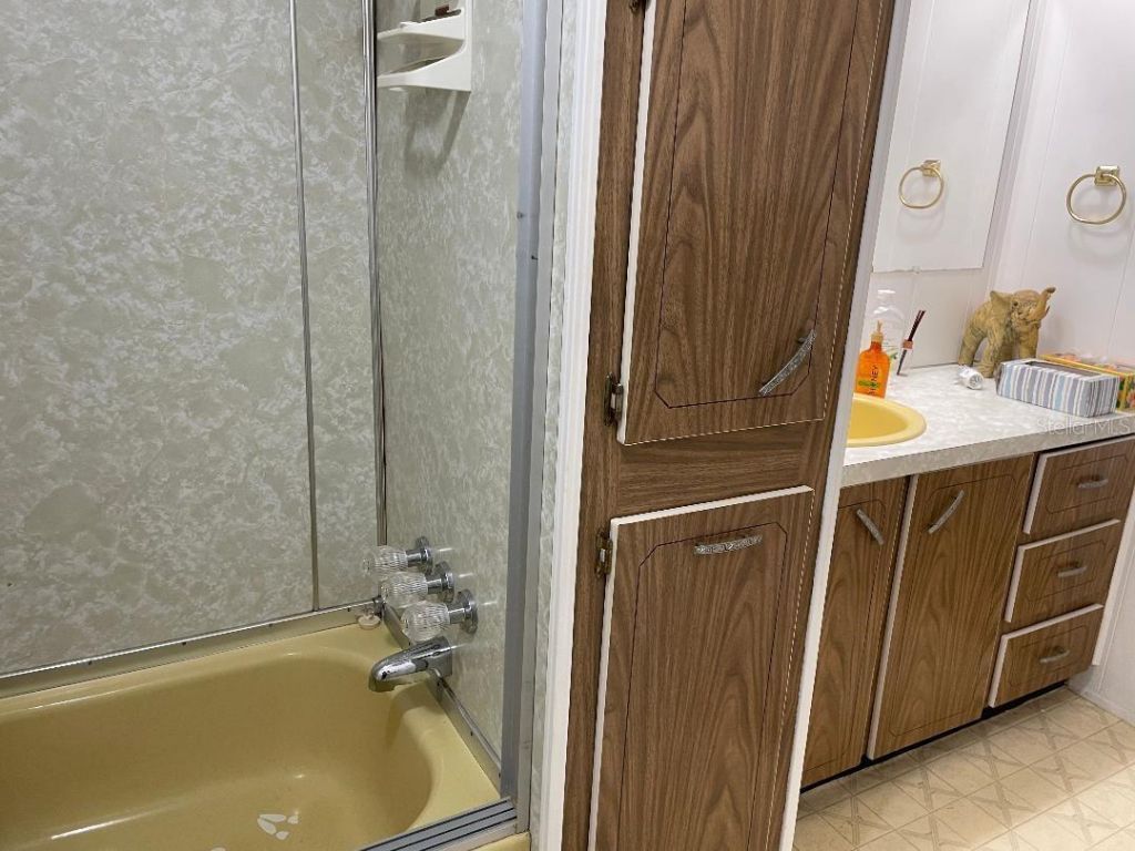 112 Palm Drive , Unit B, Eustis, FL 32726 Photo