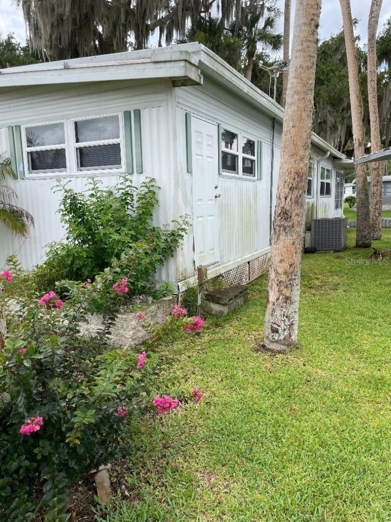 112 Palm Drive , Unit B, Eustis, FL 32726 Photo