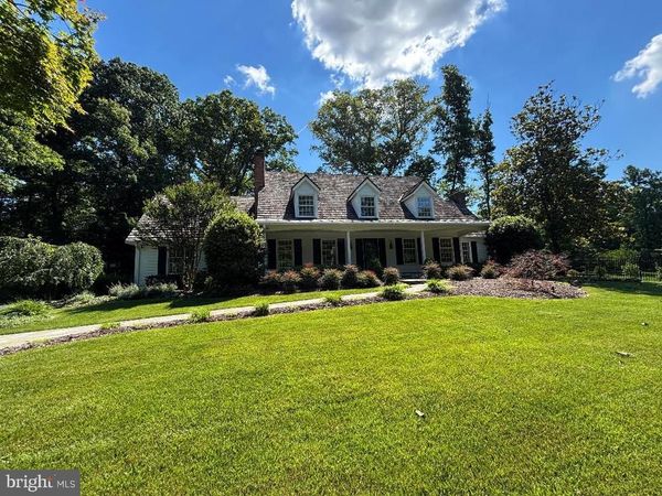 1123 LAURELWOOD DRIVE , MCLEAN, VA 22102