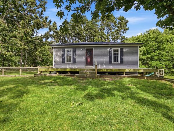 1384 N Farm Road 227 , Strafford, MO 65757
