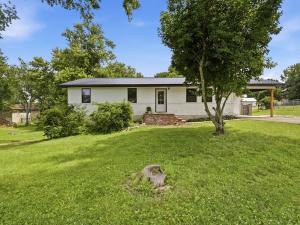 303 W Jennifer Street, Mansfield, MO 65704