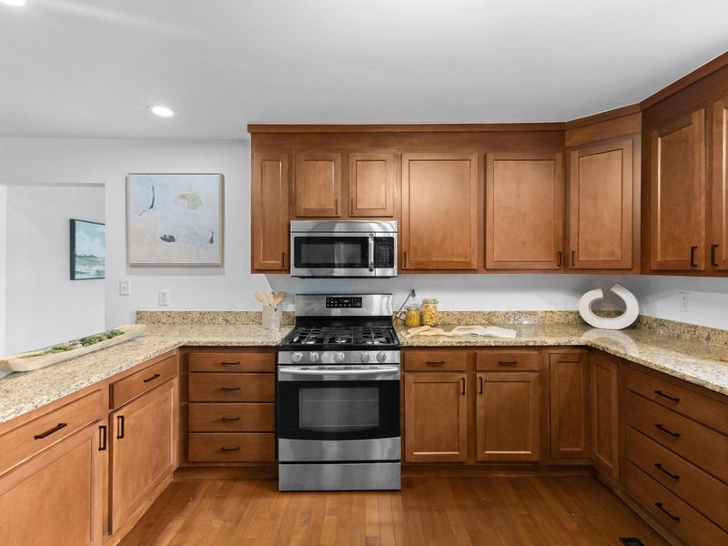1463 Wakefield Court E, Columbus, OH 43209 Photo 23