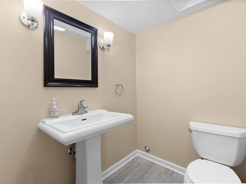 1463 Wakefield Court E, Columbus, OH 43209 Photo 66