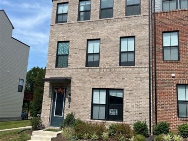 592 Hazel Drive , Glen Allen, VA 23233