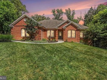 4805 MOUNTAIN RISE DRIVE, HARRISBURG, PA 17110