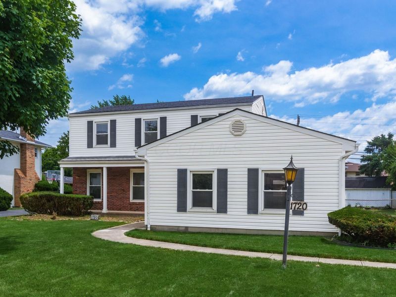 1720 Kenwick Road, Columbus, OH 43209 Photo 2