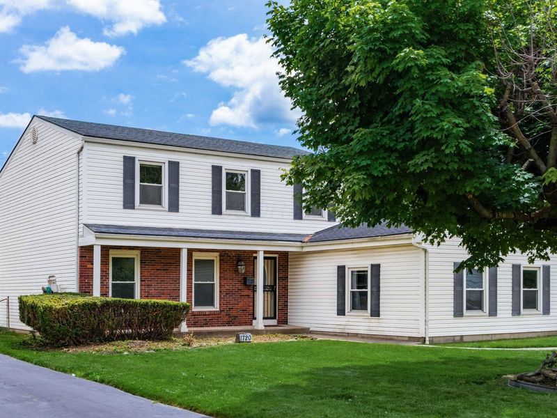 1720 Kenwick Road, Columbus, OH 43209 Photo 3