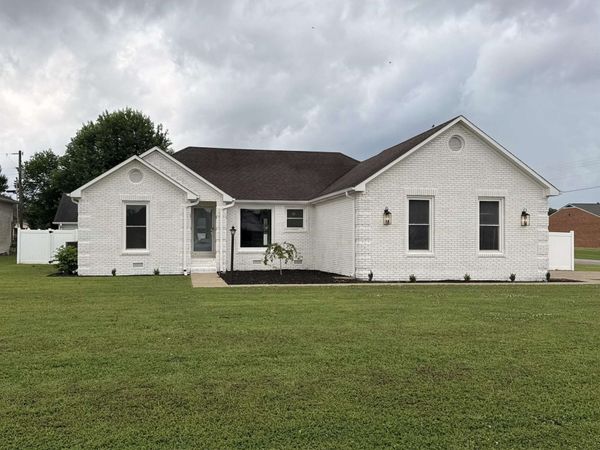 700 Edison Ave, Muscle Shoals, AL 35661