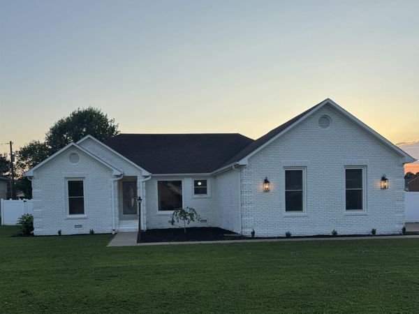 700 Edison Ave, Muscle Shoals, AL 35661