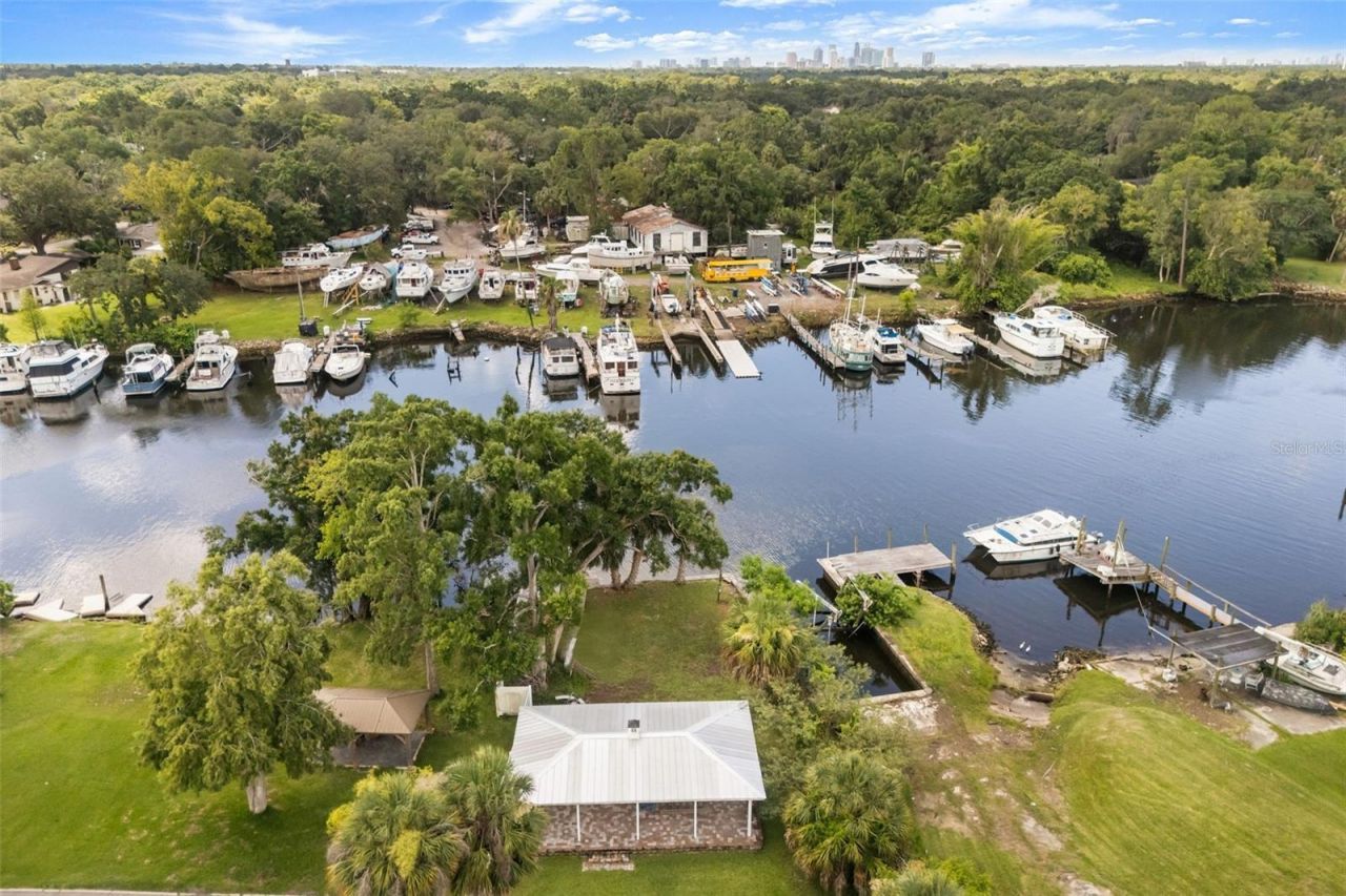 920 Alicia Avenue, Tampa, FL 33604 Photo