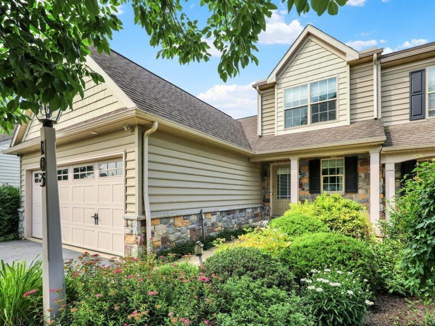 103 Goldenfield Drive, Lancaster, PA 17603 Main Photo