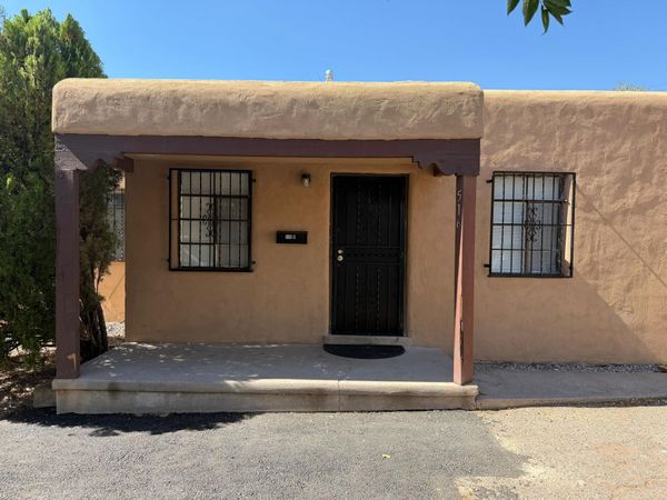516 Ash Street SE, Unit B, Albuquerque, NM 87106
