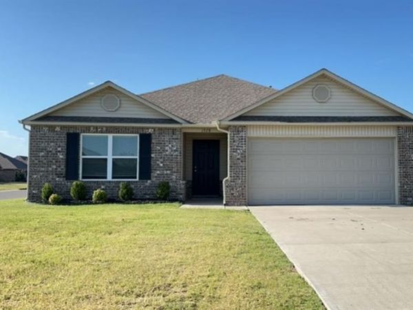 1928 Timber Dale Drive, Shawnee, OK 74804