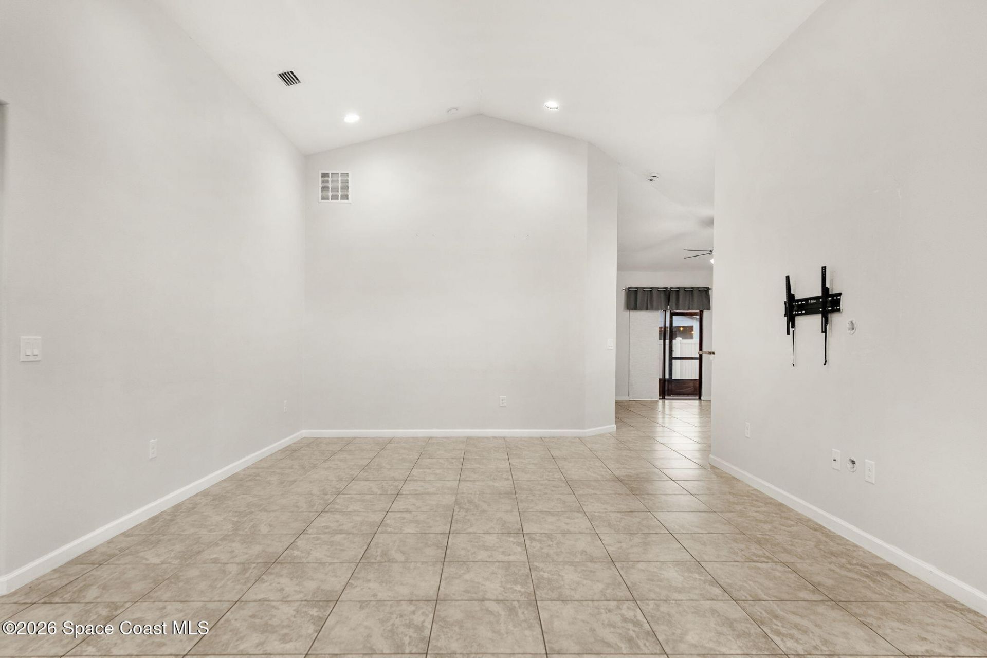 869 Fiddleleaf Circle, Melbourne, FL 32904 Photo