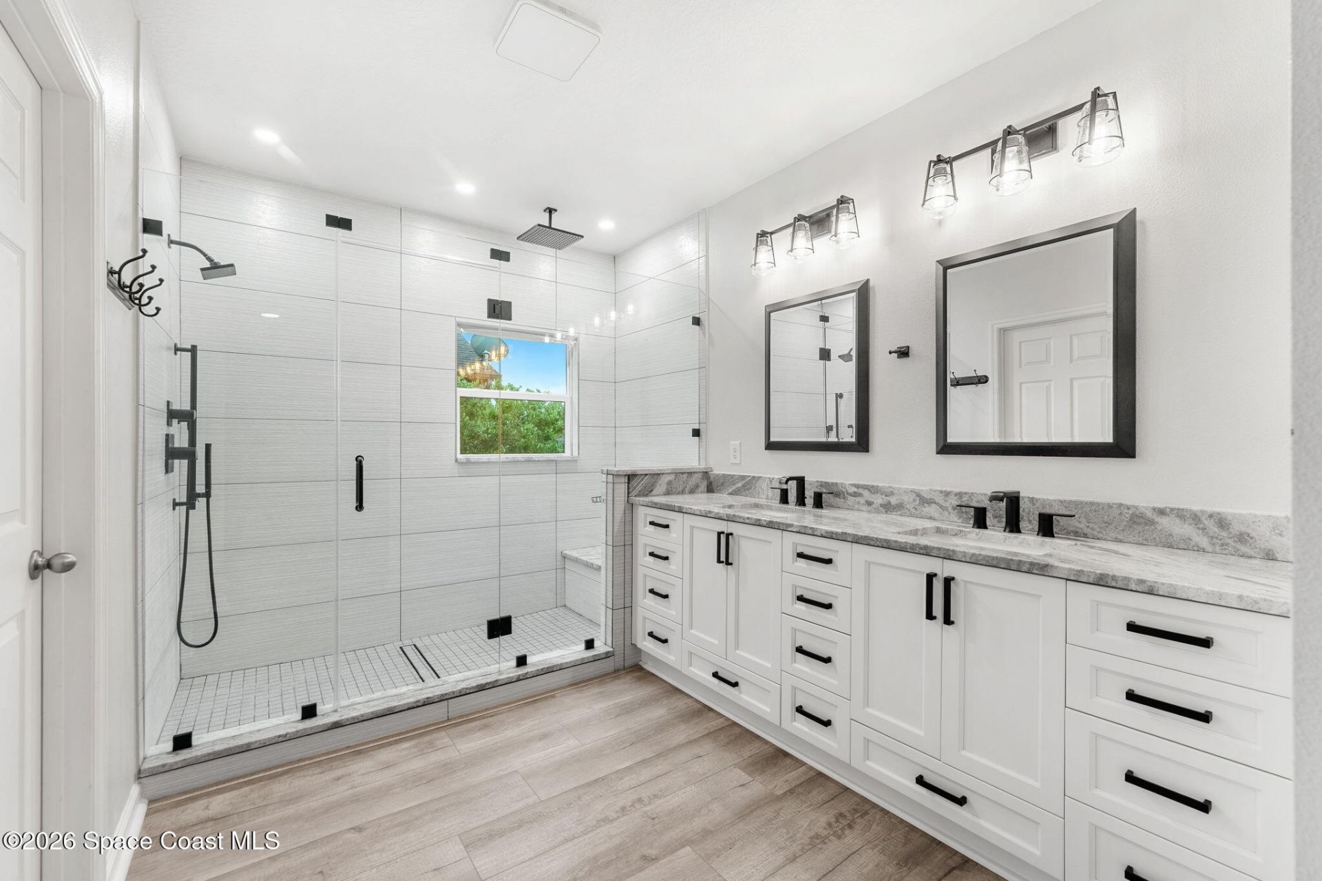 869 Fiddleleaf Circle, Melbourne, FL 32904 Photo