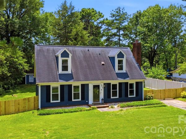 9418 Split Rail Lane, Charlotte, NC 28227