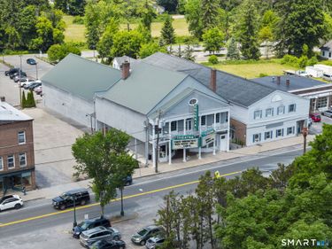 27 Railroad , North Canaan, CT 06018