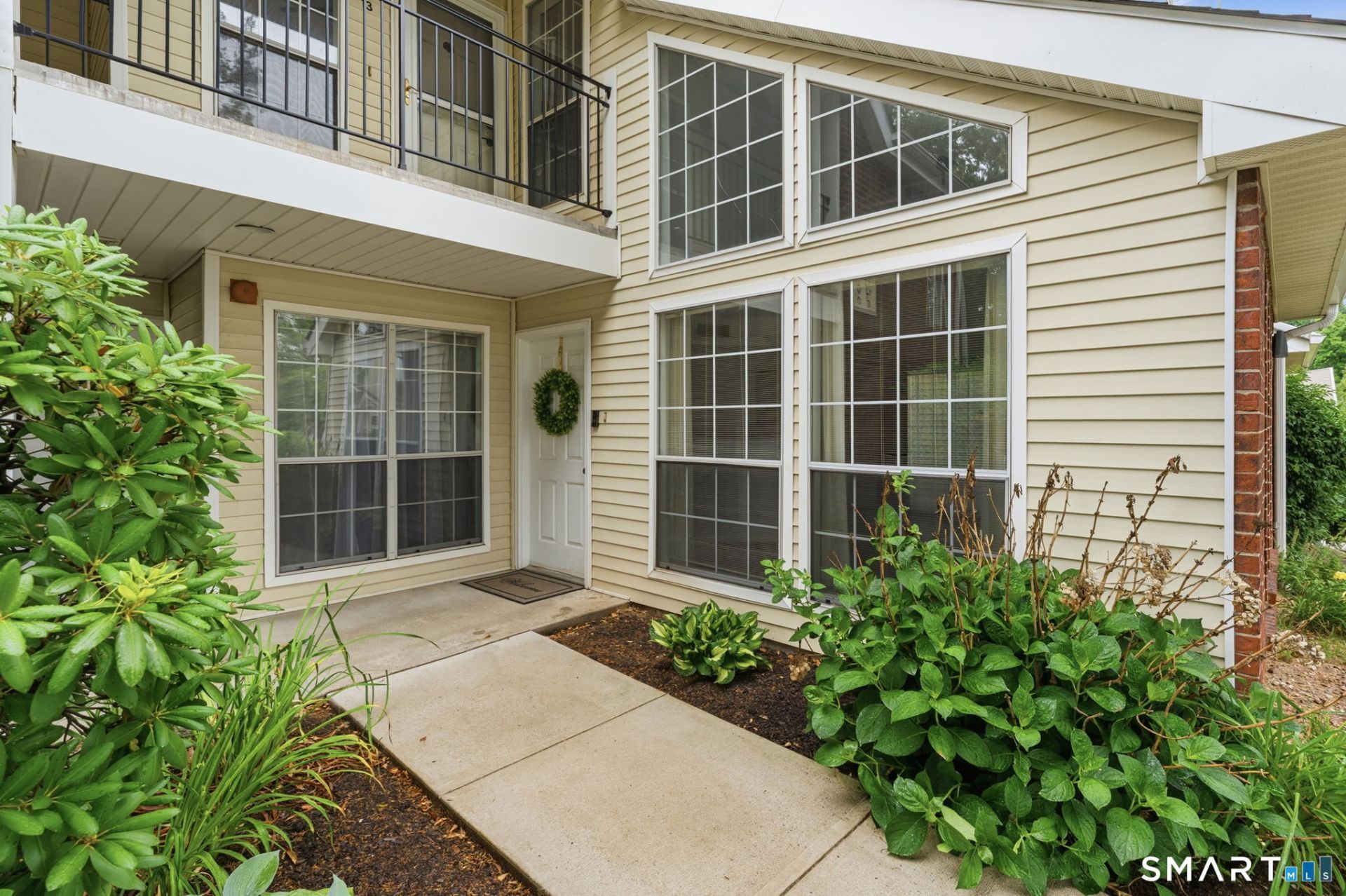 5 Carriage Crossing, Unit 5, Middletown, CT 06457 Main Photo