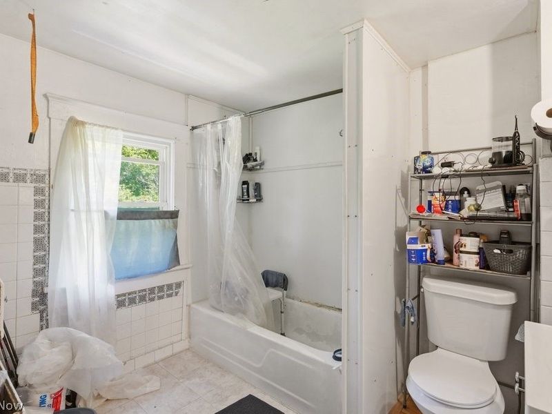 222 W Miller Avenue, Akron, OH 44301 Photo 11