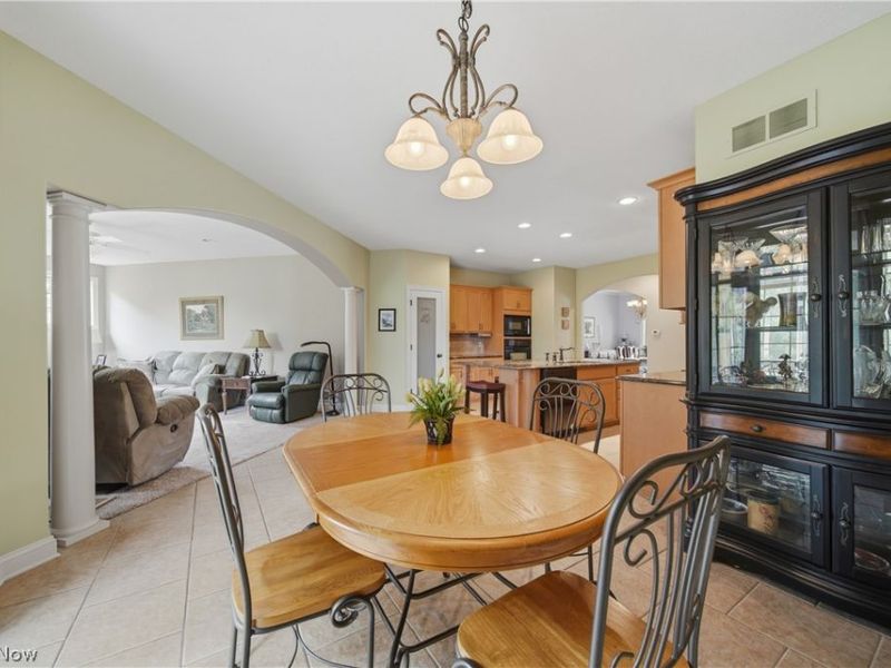 1070 Wedgefield Court NE, North Canton, OH 44720 Photo 13
