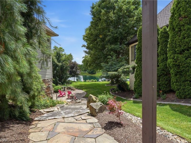 1070 Wedgefield Court NE, North Canton, OH 44720 Photo 37