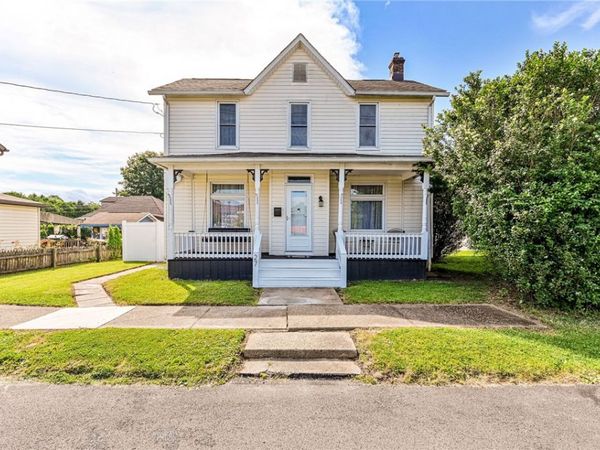 27 Oak St, Latrobe, PA 15650