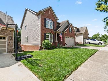 1748 Sandhurst Cove, Lexington, KY 40509