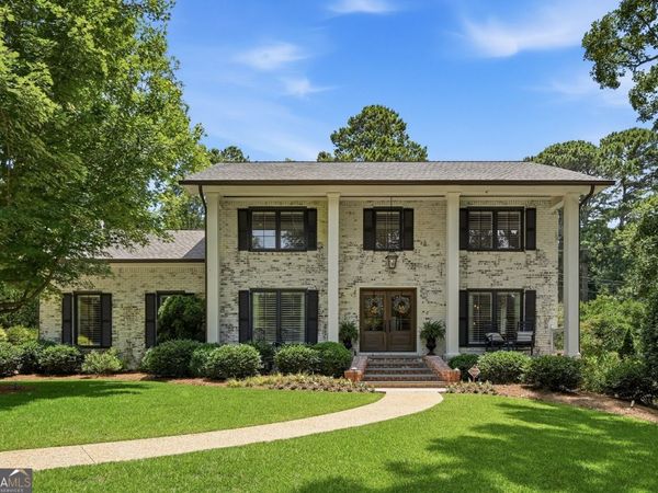2563 Fairoaks Road, Decatur, GA 30033