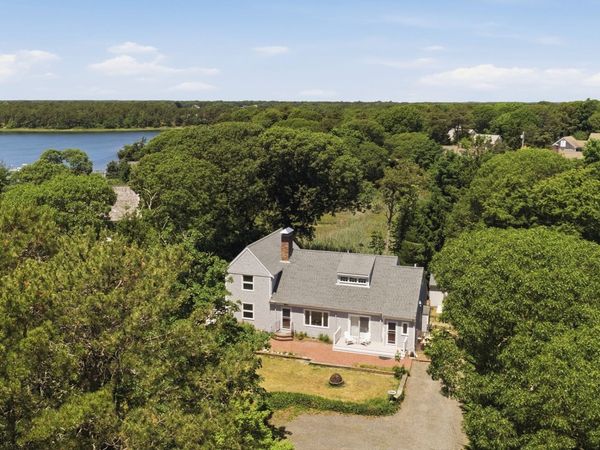 75 Old Main St, Dennis, MA 02670