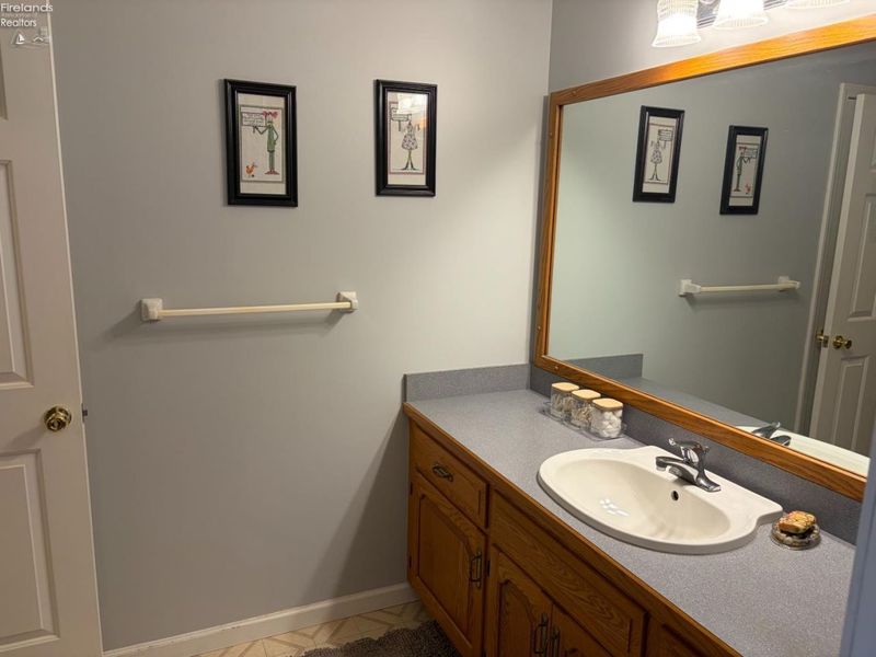 728 Grant Street, Port Clinton, OH 43452 Photo 23