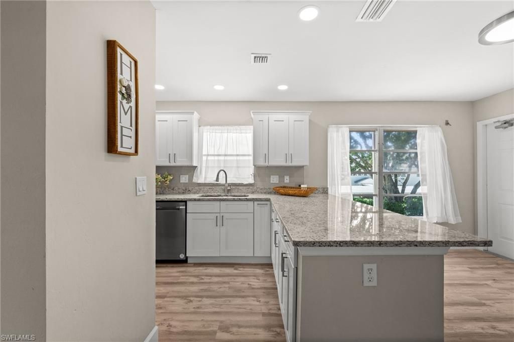 1345 SE 40th Ter, Unit 2E, Cape Coral, FL 33904 Photo