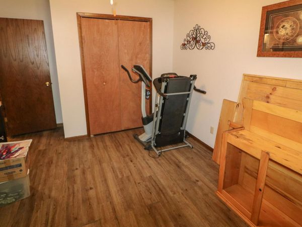 1420 S 23rd Street S, Fargo, ND 58103