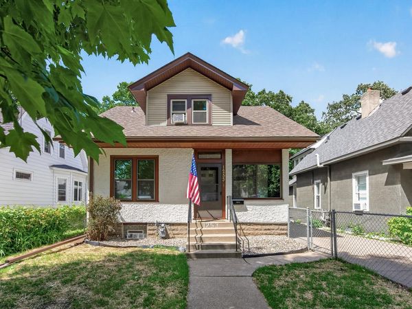 1253 Selby Avenue , Saint Paul, MN 55104