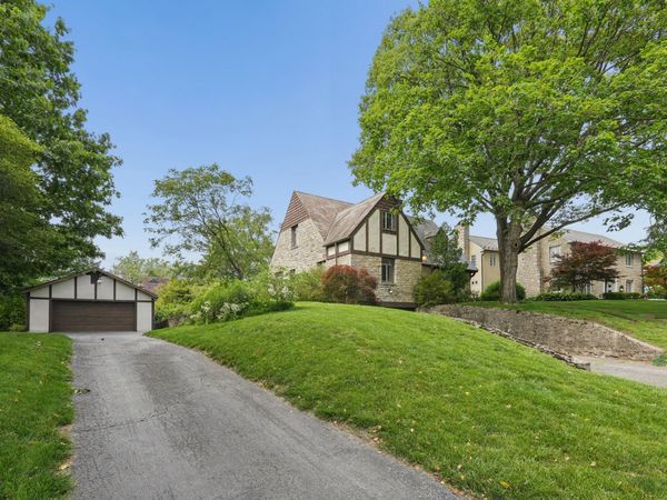 2050 Upper Chelsea Road , Columbus, OH 43221