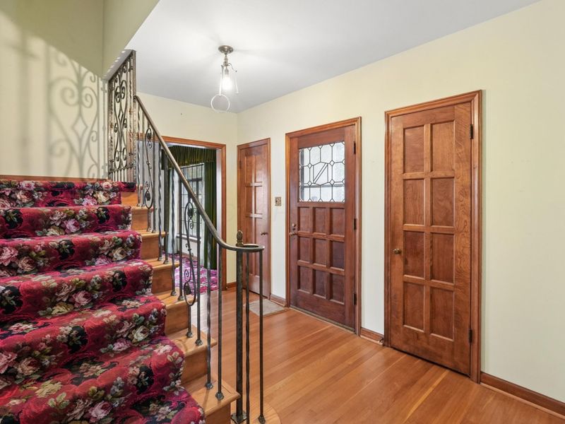 2050 Upper Chelsea Road, Columbus, OH 43221 Photo 14