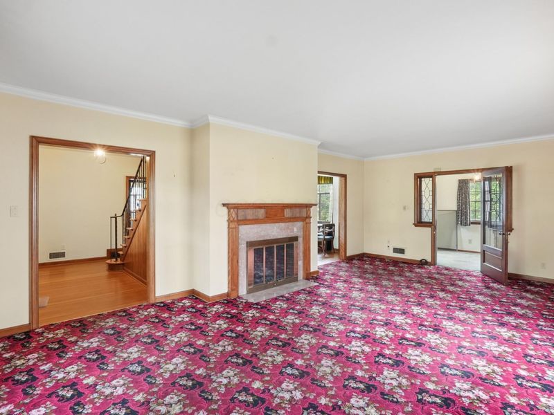 2050 Upper Chelsea Road, Columbus, OH 43221 Photo 16