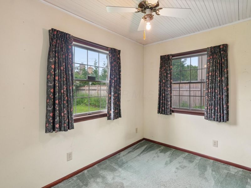 2050 Upper Chelsea Road, Columbus, OH 43221 Photo 19