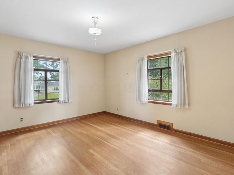 2050 Upper Chelsea Road, Columbus, OH 43221 Photo 24