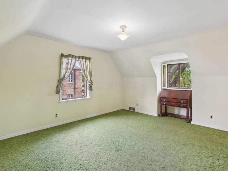 2050 Upper Chelsea Road, Columbus, OH 43221 Photo 39