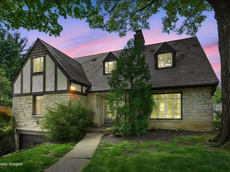 2050 Upper Chelsea Road, Columbus, OH 43221 Photo 7
