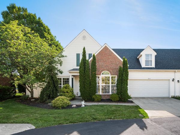 8442 Lazelle Village Drive , Lewis Center, OH 43035
