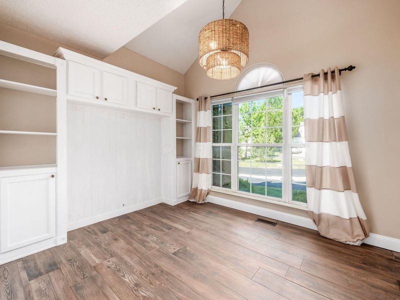 8442 Lazelle Village Drive, Lewis Center, OH 43035 Photo 14