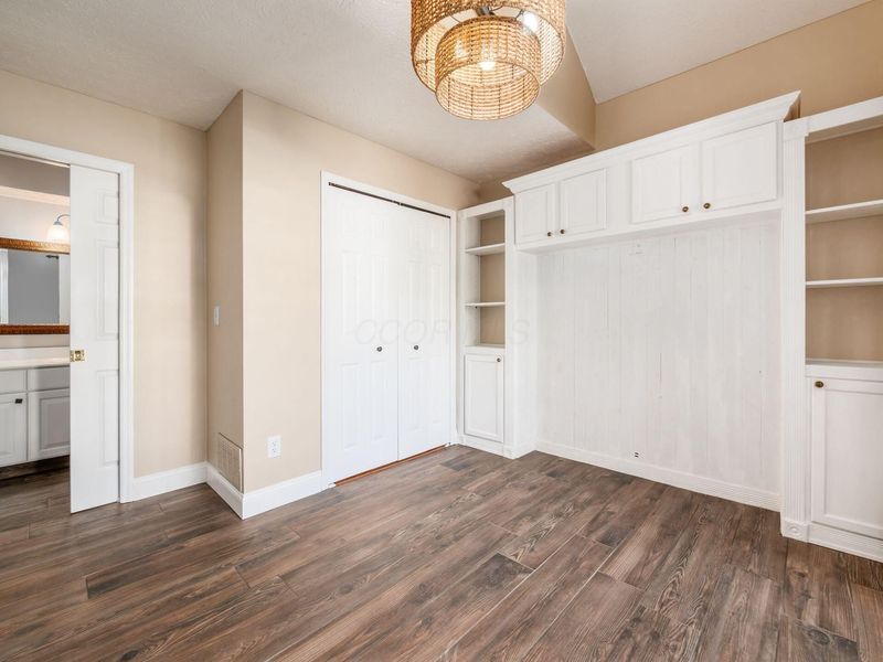 8442 Lazelle Village Drive, Lewis Center, OH 43035 Photo 16