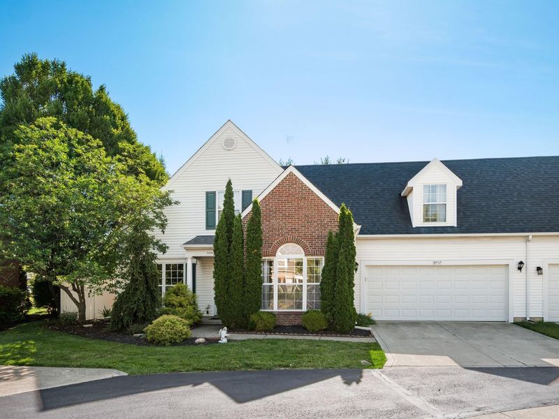 8442 Lazelle Village Drive, Lewis Center, OH 43035 Photo 2