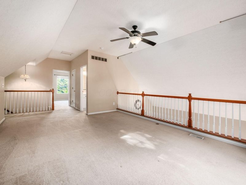 8442 Lazelle Village Drive, Lewis Center, OH 43035 Photo 38